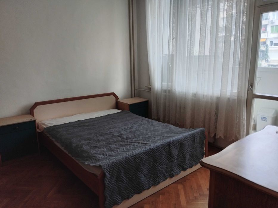 дава под наем 2 стаен кв.Стрелбище до Южен парк  метро станция България обзаведен