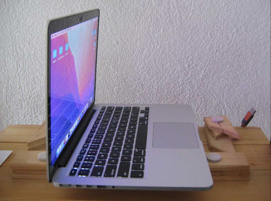 Macbook Pro 2015 13'' Retina Display I5 2.9ghz 8GB Ram 512 SSD