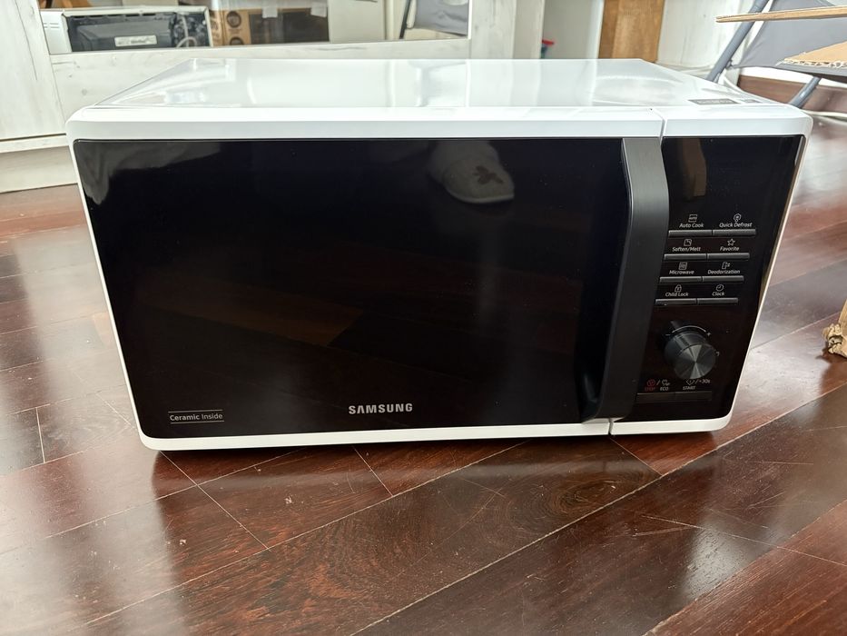 Cuptor cu microunde - nou!