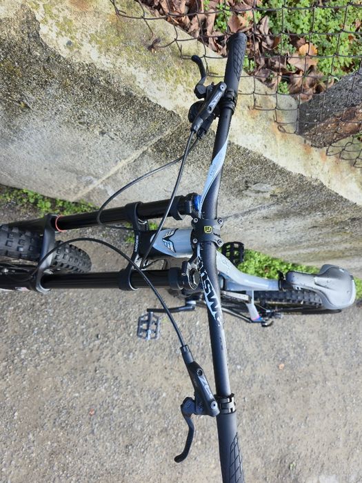 DH bike 27.5 Mullet Votec Перфектен, Rockshox Boxxer,  4-бутални Zee,