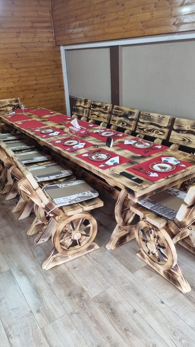 Foisor si mese rustice