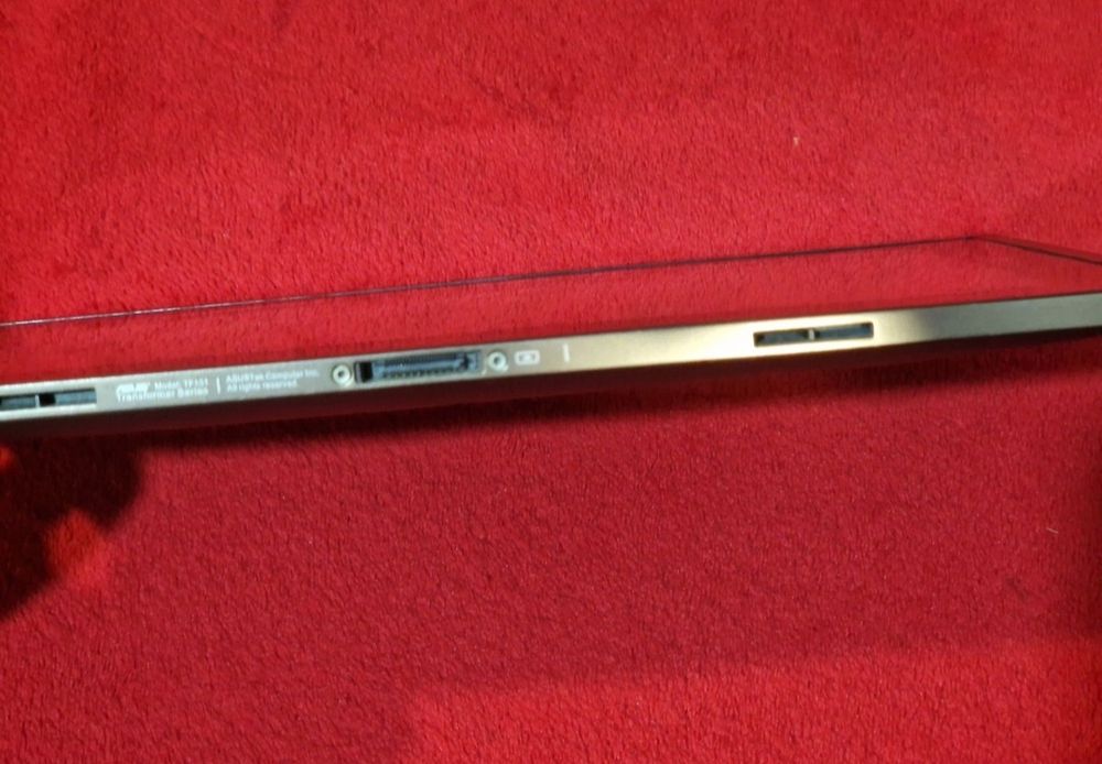 Tableta Asus pentru piese