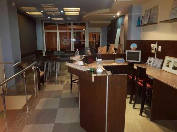 Продава се Магазин в Пловдив, Център - 93 кв.м за 1371 €/кв.м - Снимка #5