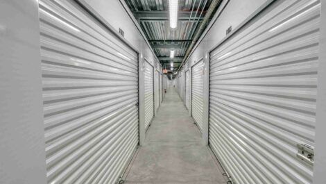 Нямаш склад за стоката? Мини складове под наем – Варна.