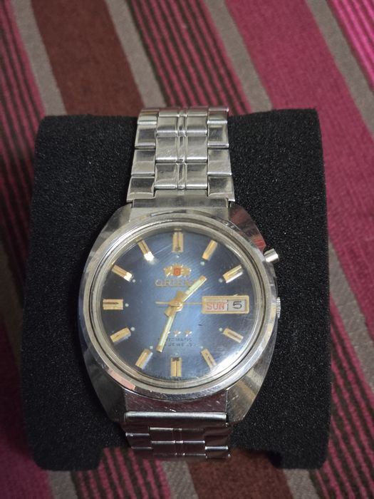 Ceas automatic vintage Orient

Este un ceas mecanic automatic, având