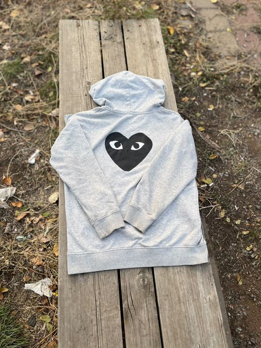 Продам зип худи CDG