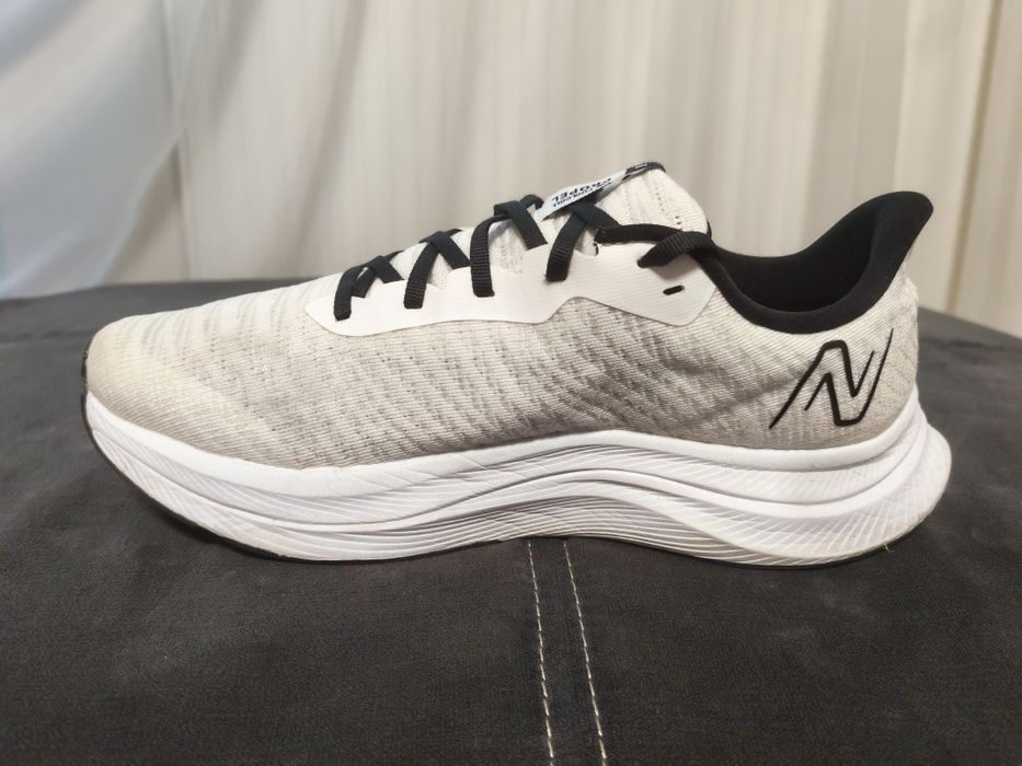 New Balance FuelCell Propel , marinea 45