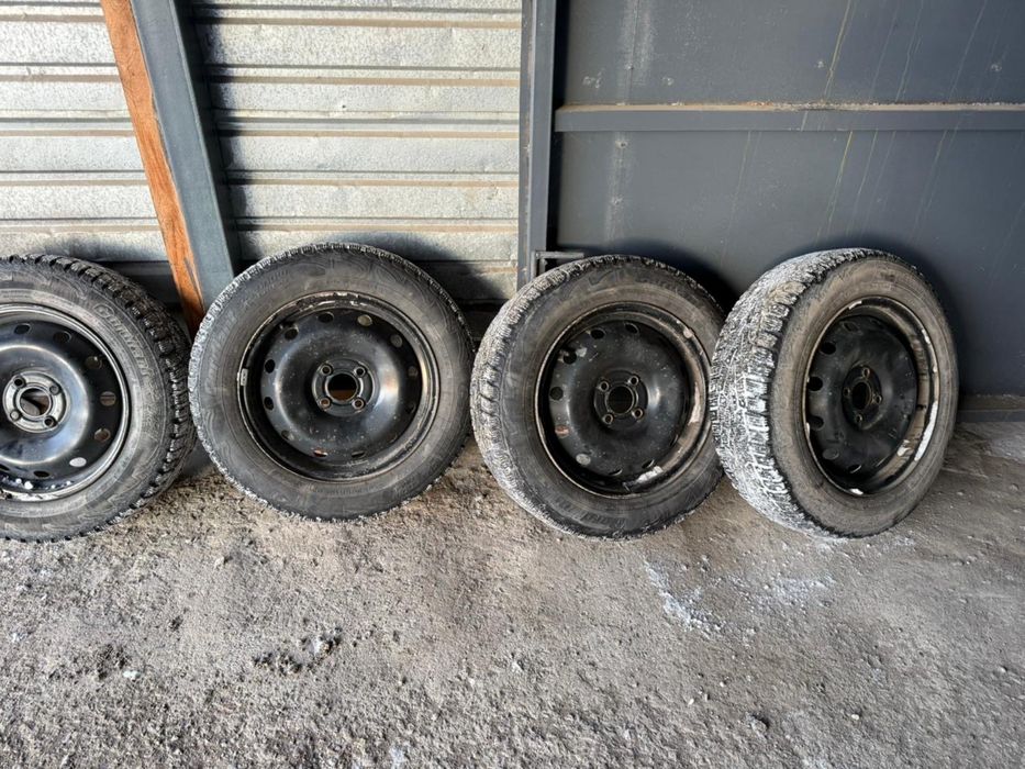 Продам шины с диском