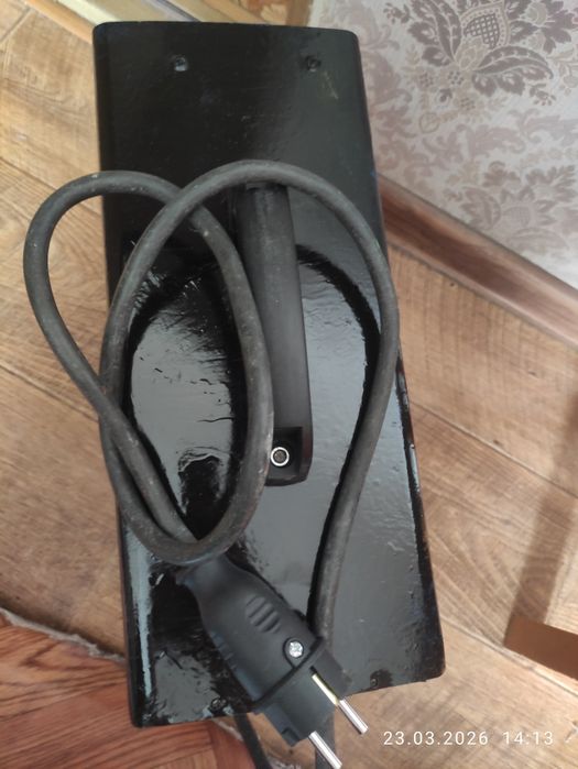 Продам   сварочный аппарат. Сварка электродом