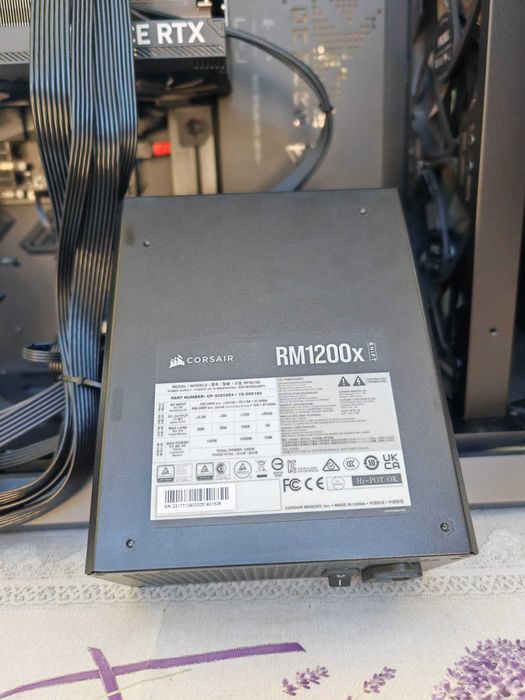 Sursa Corsair RMx Shift Series RM1200x, 1200W 80+ GOLD | Stare ca noua