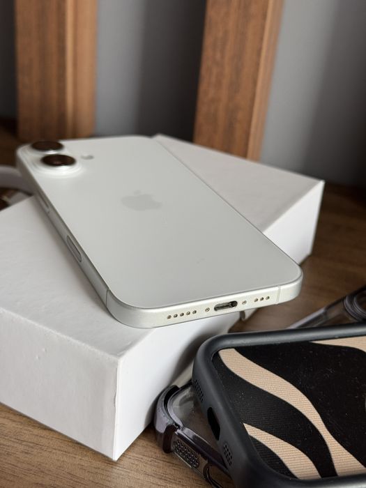 Iphone 16 White - 128GB