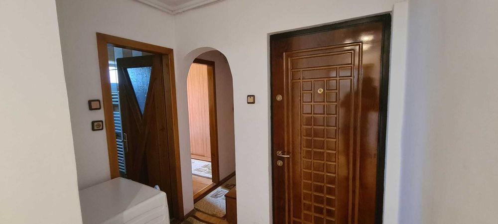 Apartament 3 camere de închiriat, decomandat, mobilat, utilat, Astra, zona Berzei