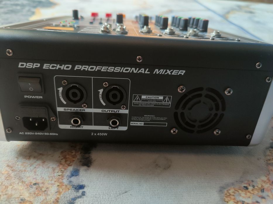 Vând urgent mixer activ
