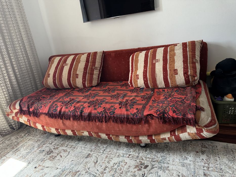 Диван белорусский красный тахта