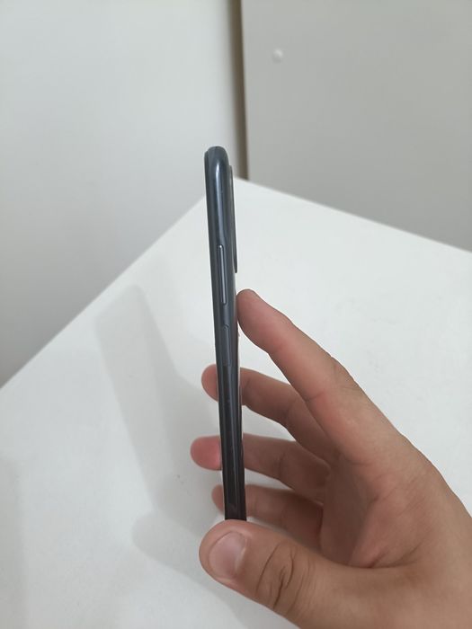 Продам телефон redmi note 10