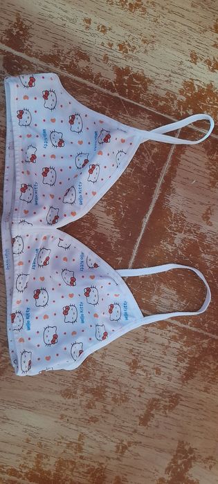 Бикини и бюстие за момиче 3лв.