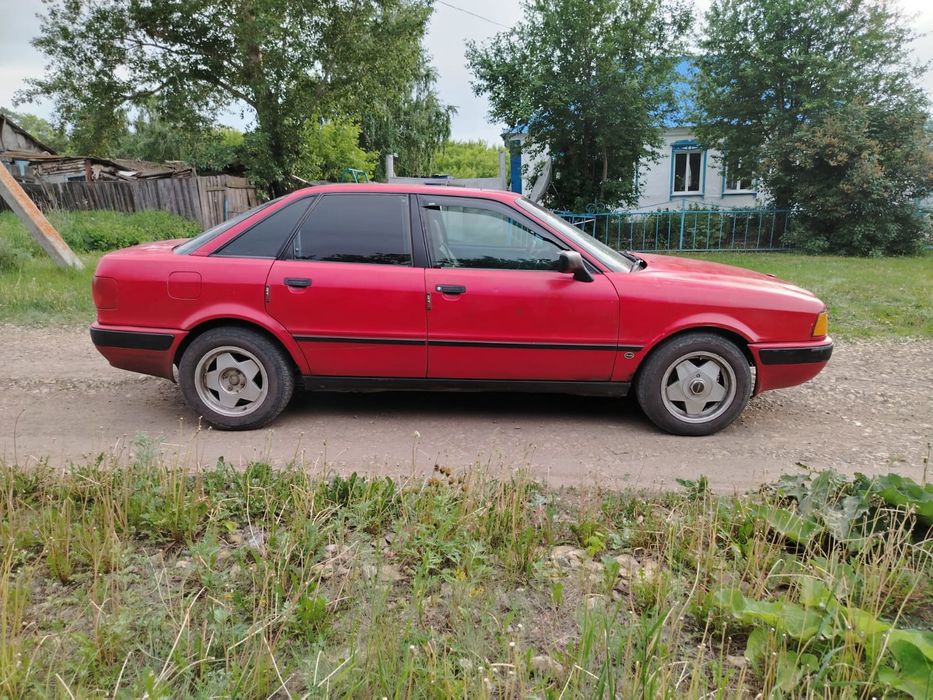 Продам ауди 80 в4.