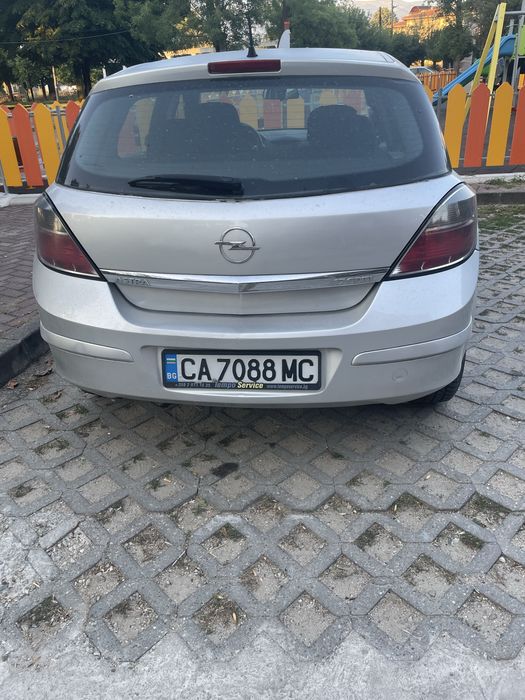 Опел астра h 1,7