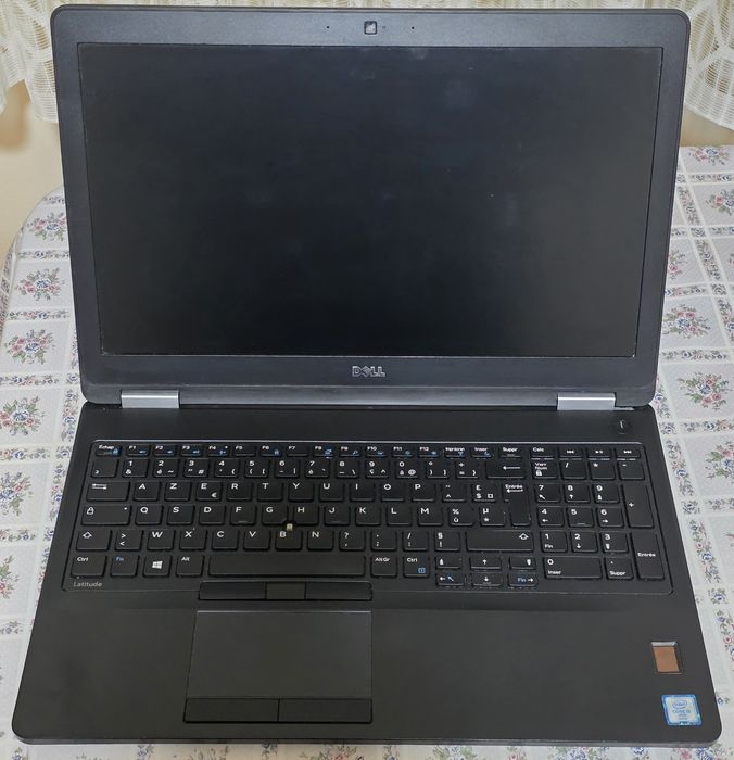Dell Latitude e5570,6th Gen i5, 15.6"pentru piese