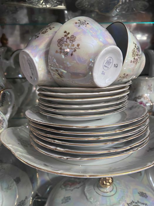 Продам  сервиз чайный "Роза"