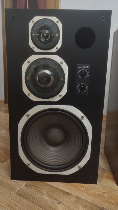 Продам акустику Coral X-VII