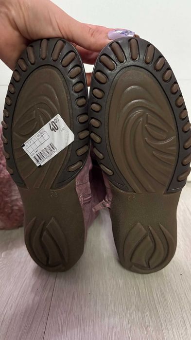 Vand cizme roz, lungi, piele intoarsa