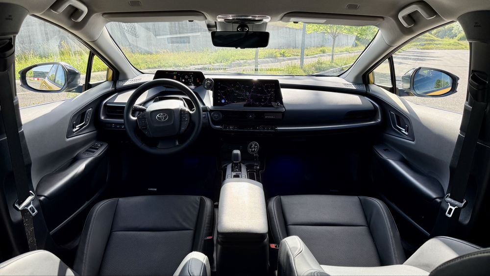 TOYOTA Prius 2023 — imagine 3