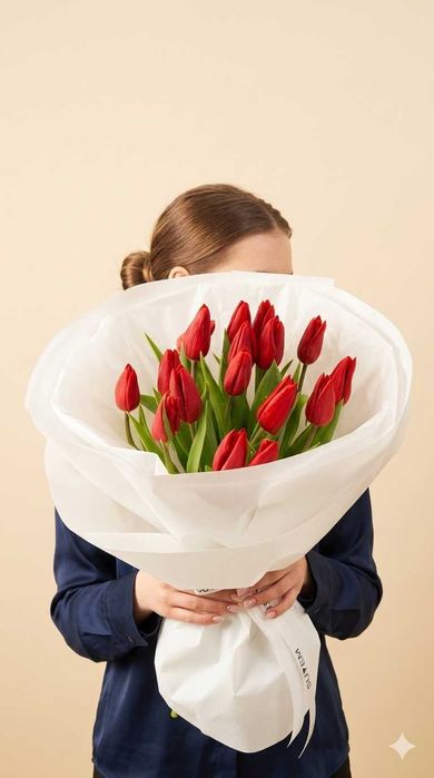 Премиальные цветы, букеты из тюльпана с видео-открыткой по QR. Шымкент