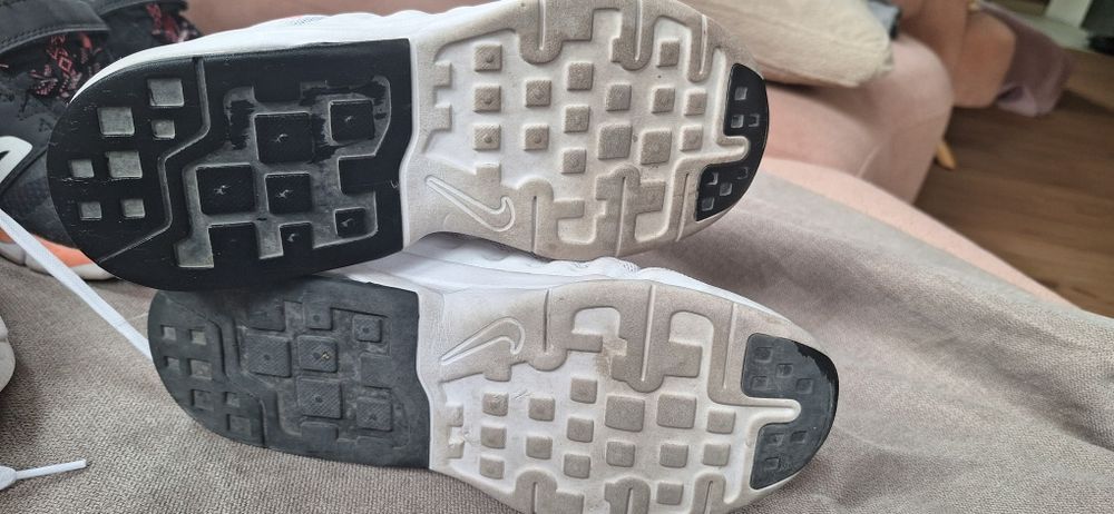 Почти нови маратонки