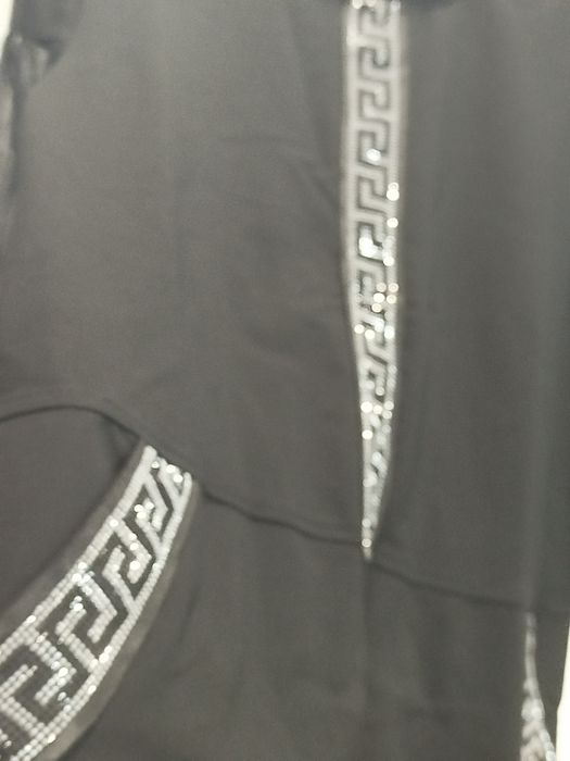 Продам новое платье.