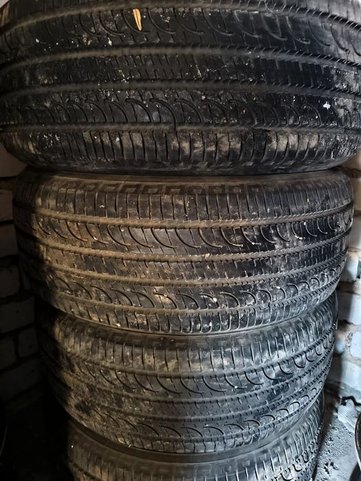 Продам летние шины Yokohama 235/55/18