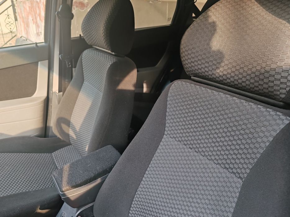 Lada priora unversal kuzov 2010yil