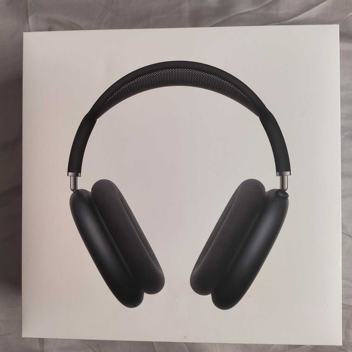 Căști AirPods Max 2 nedesfăcute.