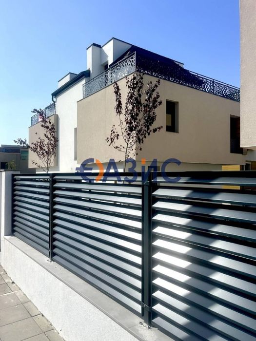 Продава се Двустаен апартамент в Созопол - 59 кв.м за 1081 €/кв.м - Снимка #6