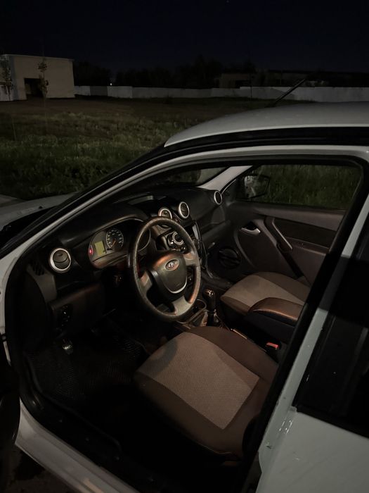 Lada granta 2015