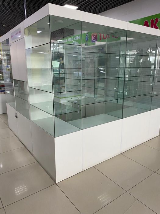 Продается торговое оборудование островок