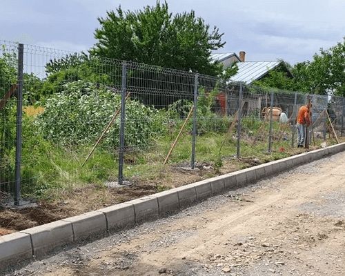 Construim garduri din plasa