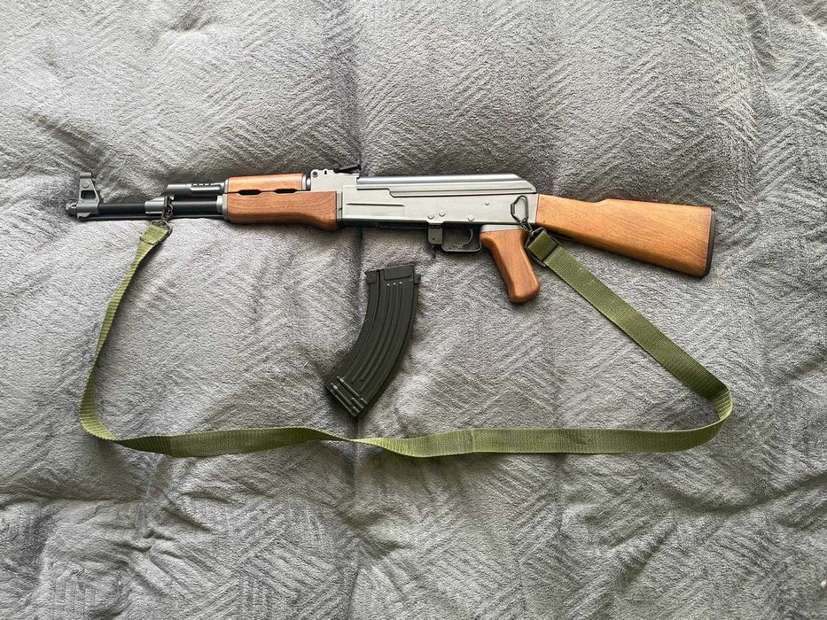 Replica Airsoft CYMA AK47