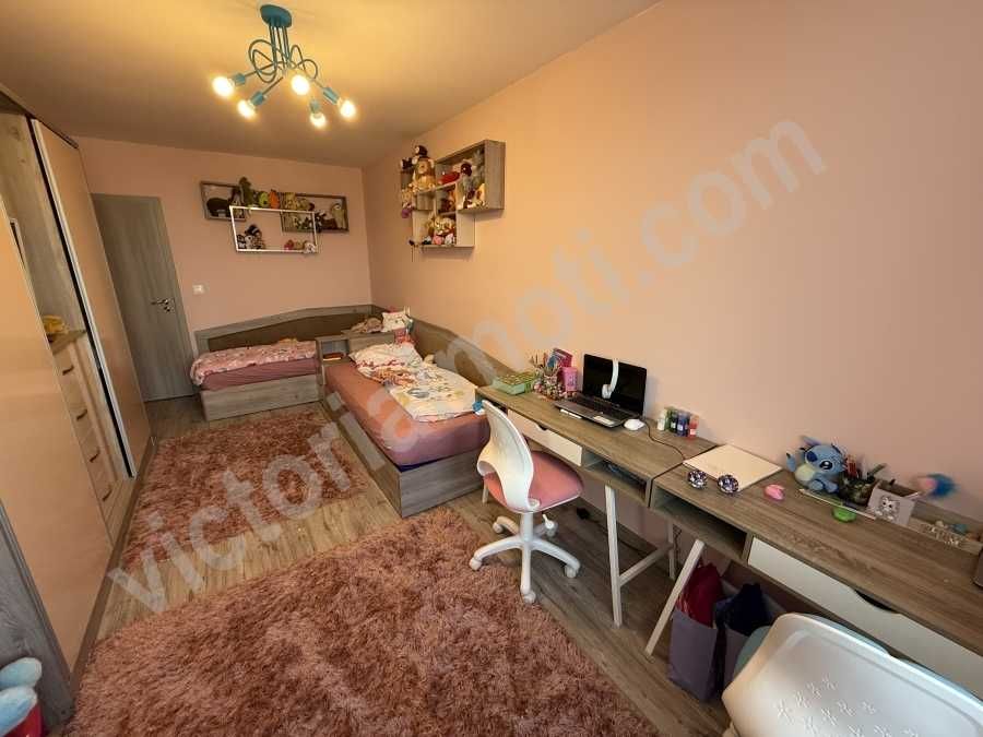 Продава се Тристаен апартамент в Велико Търново, Център - 117 кв.м за 1539 €/кв.м - Снимка #5