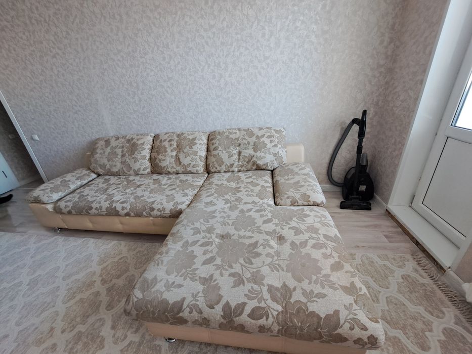 Продам диван б/у