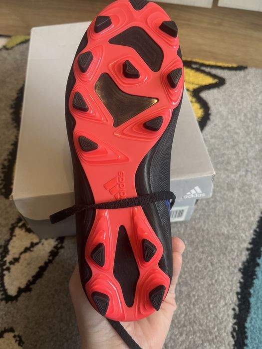 Adidas футболни бутонки шпайкове x speedflow fxg