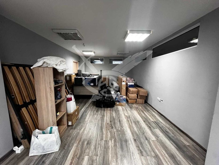 Продава се Офис в Бургас, Славейков - 311 кв.м за 1050 €/кв.м - Снимка #8