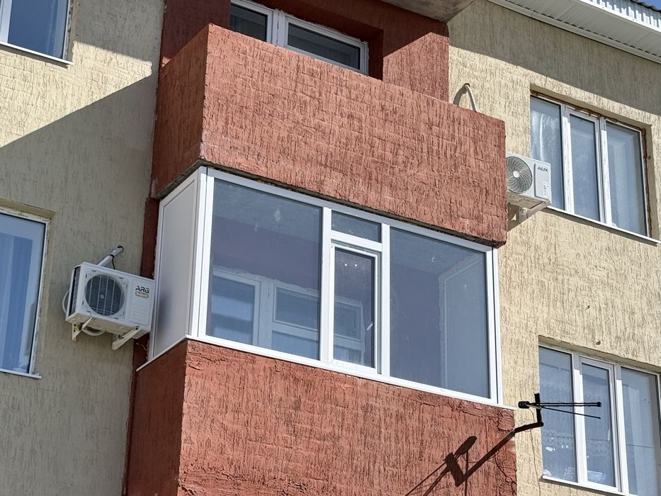 Продам пластиковый окно