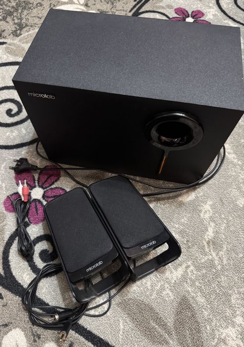 MicroLab - Тонколони и субуфер