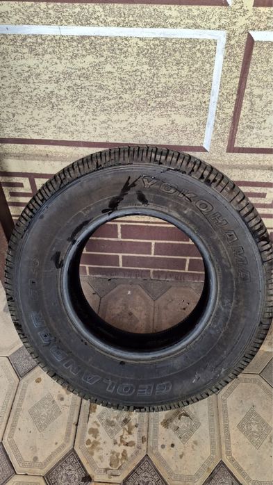 Yokohama 265/70 R16