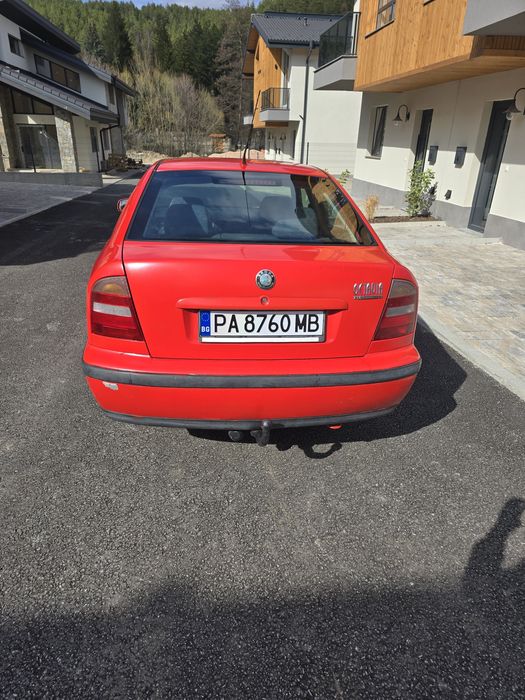 Skoda octavia 1,8 бензин