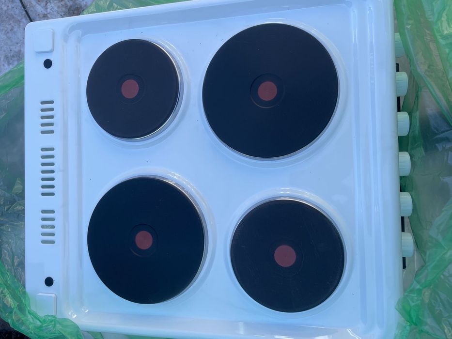 Продам электроплиту