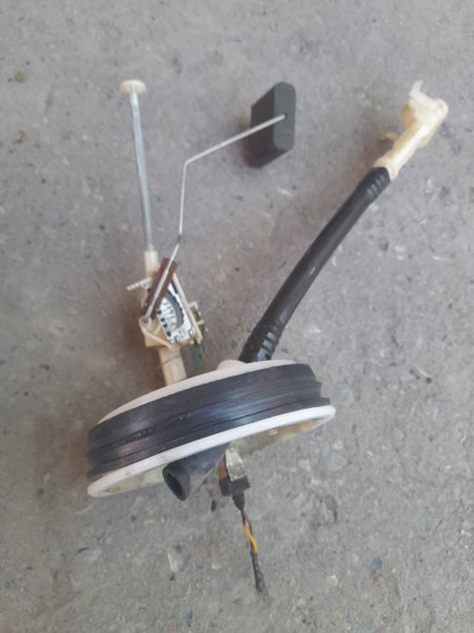 Станции бенза насос BMW e36  бенза насос