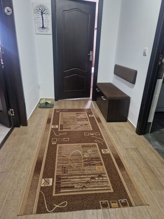 Inchiriez apartament