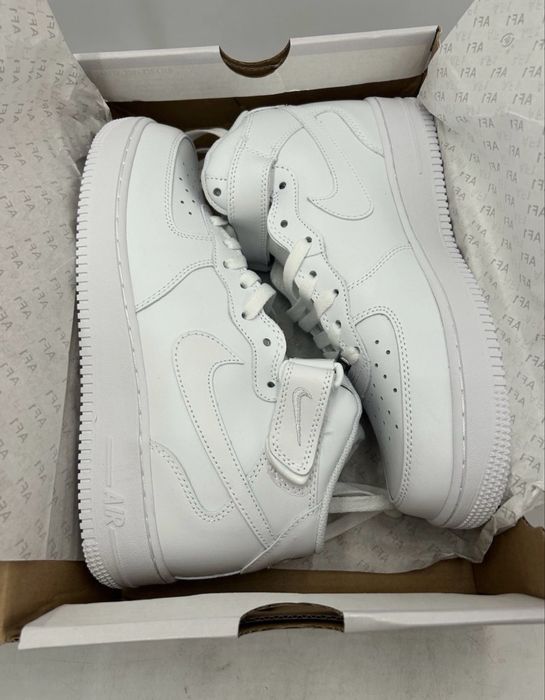Adidasi Nike Air Force 1 Mid Triple White - STOC LIMITAT